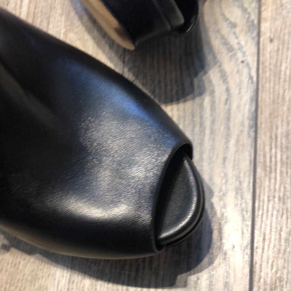 Gucci Open Toe Platform heels! - Picture 7 of 7